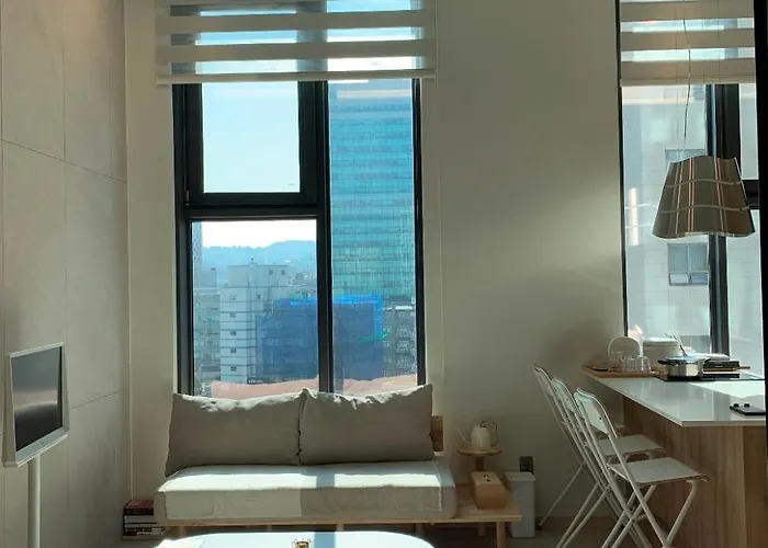서울 중심에 위치한 Lehaus Apartment